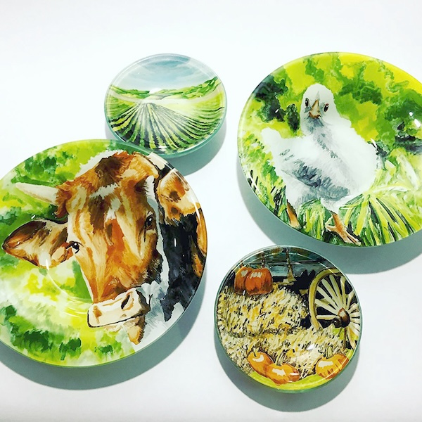 A set of farm themed bowls